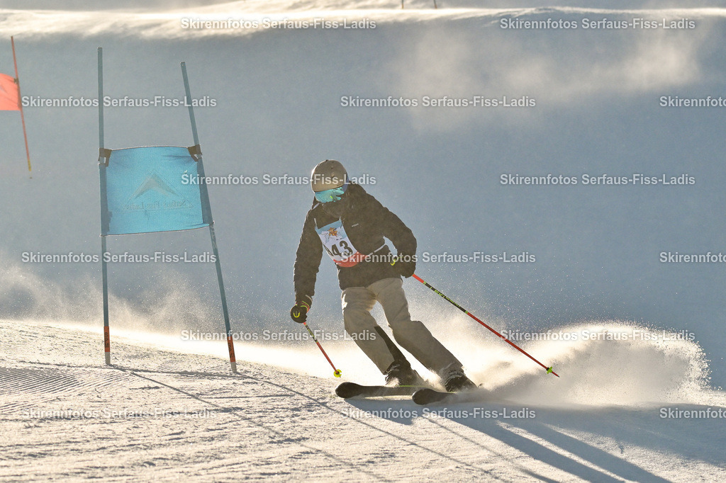 SRF_25.12.2025_0373 | Skirennfotos,Serfaus,Fiss,Ladis,Kinderskirennen,Winter,Tirol,Oberland,skirace,SFL,feelfree,weil wir's genießen,ski,Ski,skifahren,Sonnenplateau, - Realisiert mit Pictrs.com