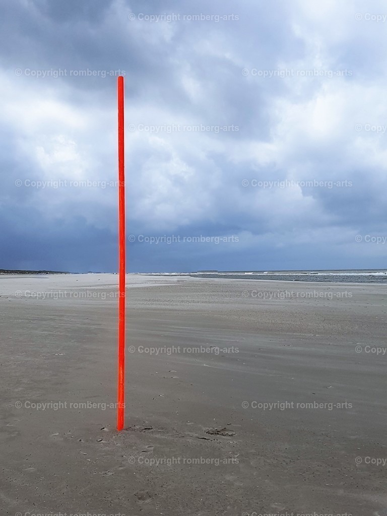 Red pole | Rote Stange am Nordseestrand