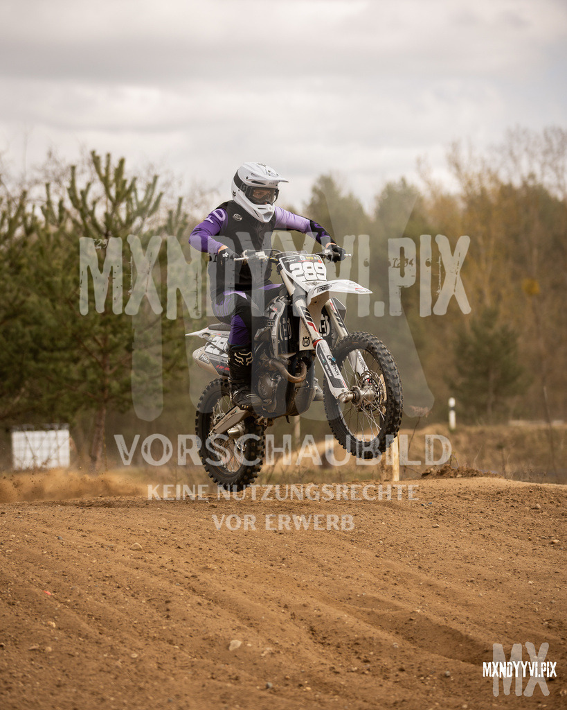 866A1673 | mxndyyvipix