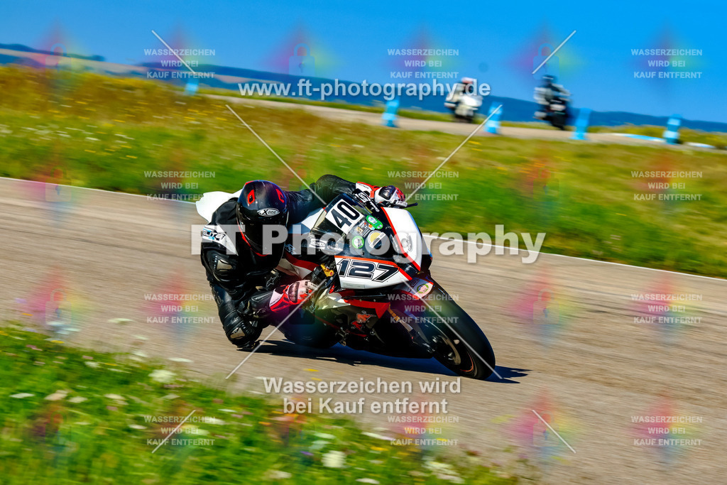 040-2192 | Hier findet Ihr Bilder von Touristenfahrten auf der Nürburgring Nordschleife oder von anderen Veranstaltungen die ich besucht habe. Viel Spass beim Durch Schauen 