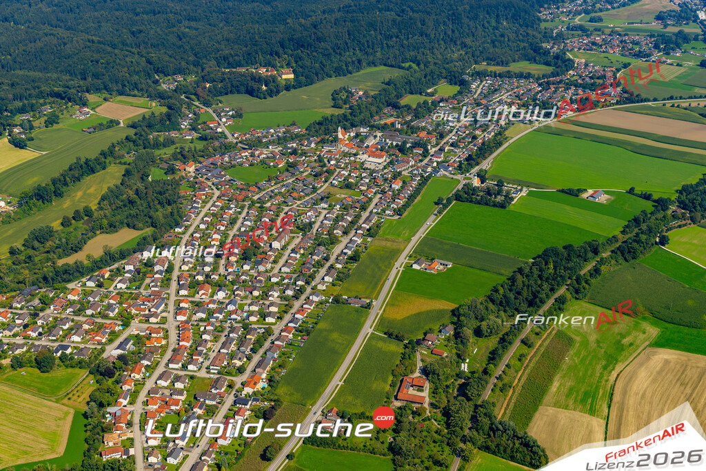 Das Luftbild zeigt :  Winhöring - Die Luftaufnahme wurde 2024 vom UL-Flugzeug aus erstellt ( keine Drohne ) - Hochauflösende Luftaufnahme - Für grossformatige Ausdrucke geeignet. Die Geschenkidee !Mit Lizenz und Bildrechte bestellbar