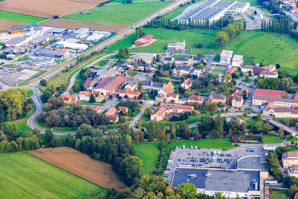 Aerial view: Protestant Foundation Sonnenhof in Bischwiller in the state Bas-Rhin, France. – Photo: IMG_074287.jpg taken on 10/04/2014 by Werner Riehm/FLY-FOTO.com – Resolution of the original: 5472 x 3648 px – Sonnenhof - Fondation protestante