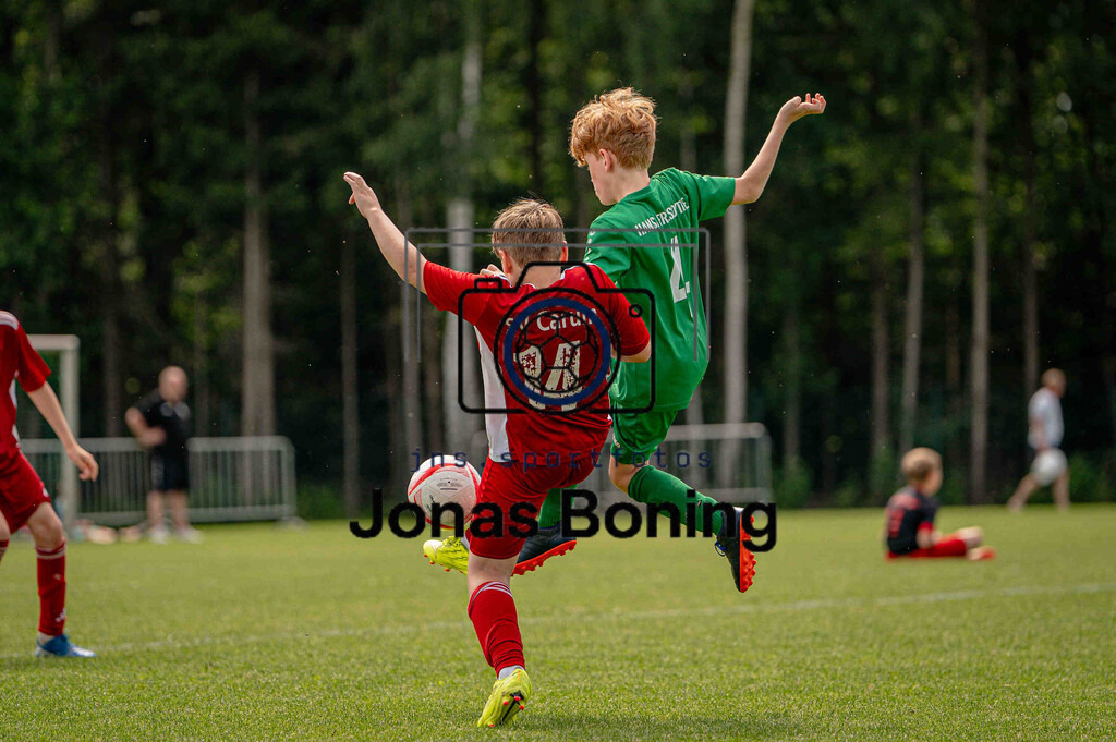 Fußball I E-Junioren I Saison 2025-2026 I OM-Cup Lüsche I Samstag  I 22836 | jns.sportfotos - Realisiert mit Pictrs.com