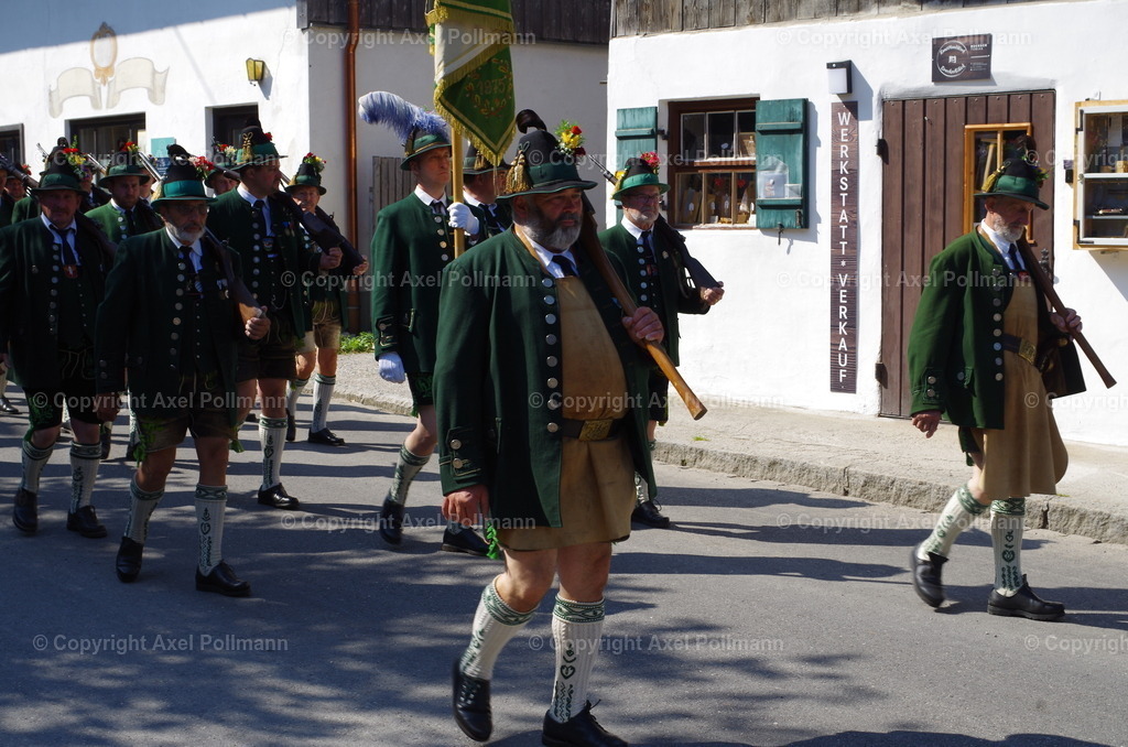 IMGP3751 | fotografiert von Axel PollmannLeonhardi Wallfahrt Benediktbeuern und Murnau, Fronleichnam, Fasching, Landschaft im Loisachtal und Benediktbeuern  - Realisiert mit Pictrs.com