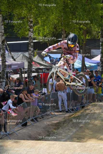 DM_BMX_Race_2025-05236 | Fotogalerie von Thomas Dettweiler mit Eventbildern und lizenzfreien Fotos. Perfekt als Wandbild, für Büro, Website oder private Nutzung. - Realisiert mit Pictrs.com