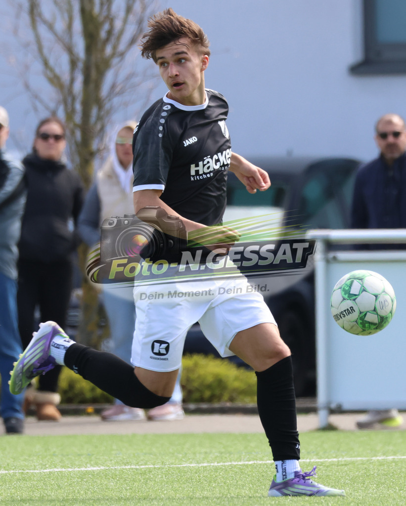 SV Rödinghausen - MSV Duisburg | Auf dem Bild zu sehen: schwarz SV Rödinghausen ; grün MSV Duisburg: SV Rödinghausen, MSV Duisburg, Saison 25/26, A-Jugend, Testspiel, Rödinghausen, Deutschland - Realisiert mit Pictrs.com