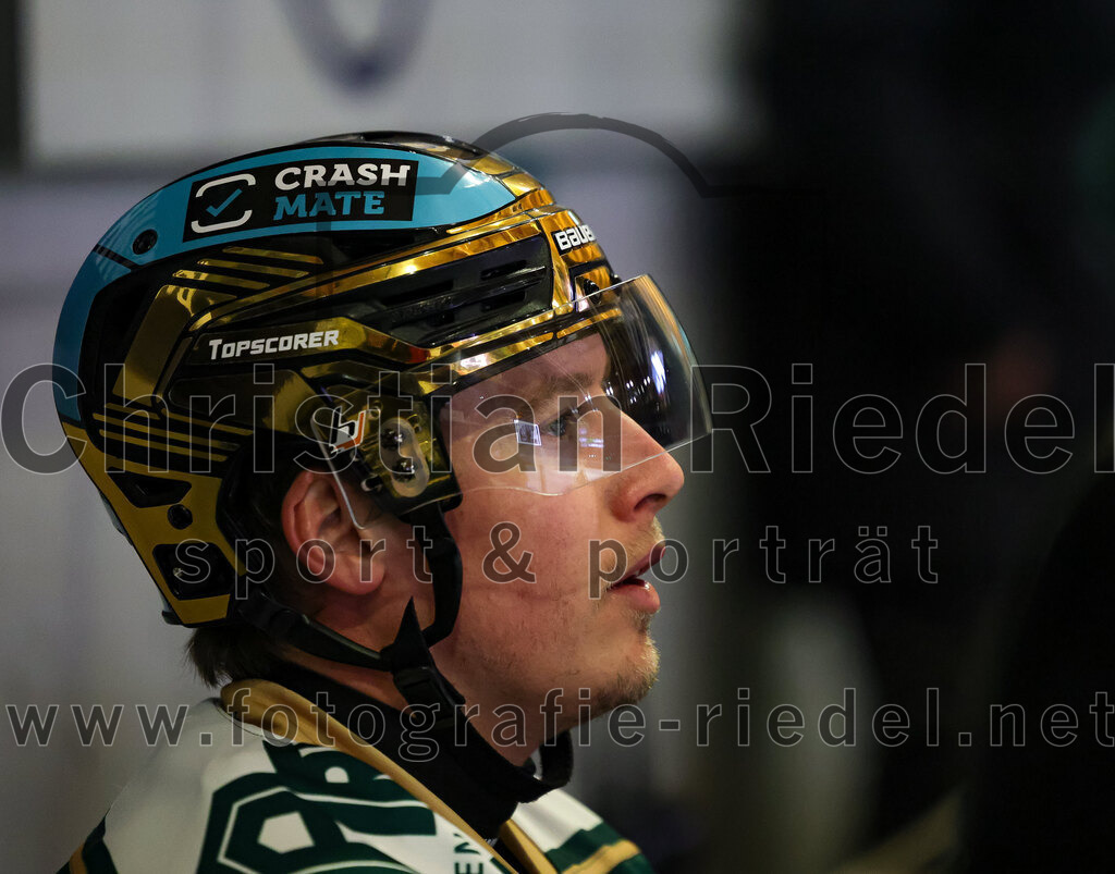 2026-01-02_100_TSV_Erding_gegen_Hoechstadt_Alligators | Erding, Deutschland, 02.01.2026:Eishockey, Oberliga Süd 2025 / 2026, 33. Spieltag, TSV Erding gegen Höchstadt Alligators, Endergebnis: 2:1Thomas Matheson (Erding Gladiators, #37)Foto: Christian Riedel / fotografie-riedel.net