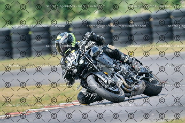 25bt04-1889 | markuskiefer.com - Realisiert mit Pictrs.com