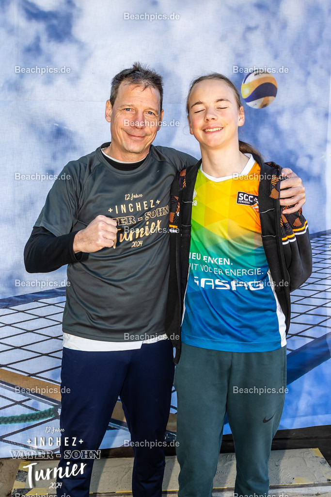 2024-00099854-Vater-Sohn-Turnier-2 | 09.05.2024; Berlin Foto: Gerold Rebsch - www.beachpics.de