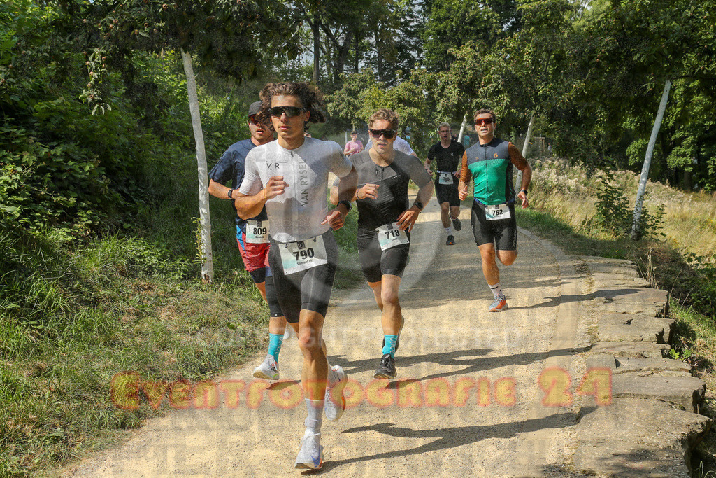 250824_1445_EX1_7425 | Sportfotografie im Rhein-Sieg Kreis, Köln, Bonn, NRW, Rheinland Pfalz, Hessen, etc. Unser Tätigkeitsfeld umfasst den Laufsport vom Volkslauf über den Marathon, Duathlon, Triathon bis zum Ultralauf wie Kölnpfad Ultra oder Schindertrail.