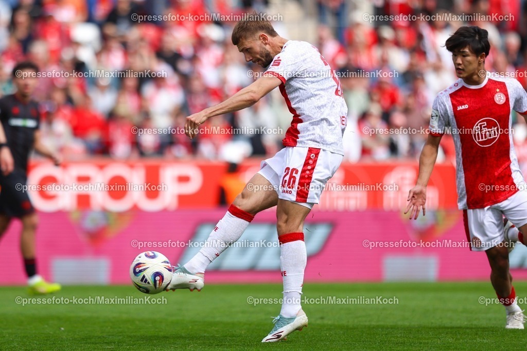 xKWIx11042601042 | 2026.04.11, xkwix, Fußball, 3.Liga, Rot-Weiss Essen -  FC Ingolstadt, Stadion an der Hafenstraße, 33.Spieltag, Saison 2025 / 2026: Torben Müsel (Rot-Weiss Essen #26) beim Schuss DFB regulations prohibit any use of photographs as image sequences and or quasi-video. Photo: xKamilxWilkowskixPressefotoKochx