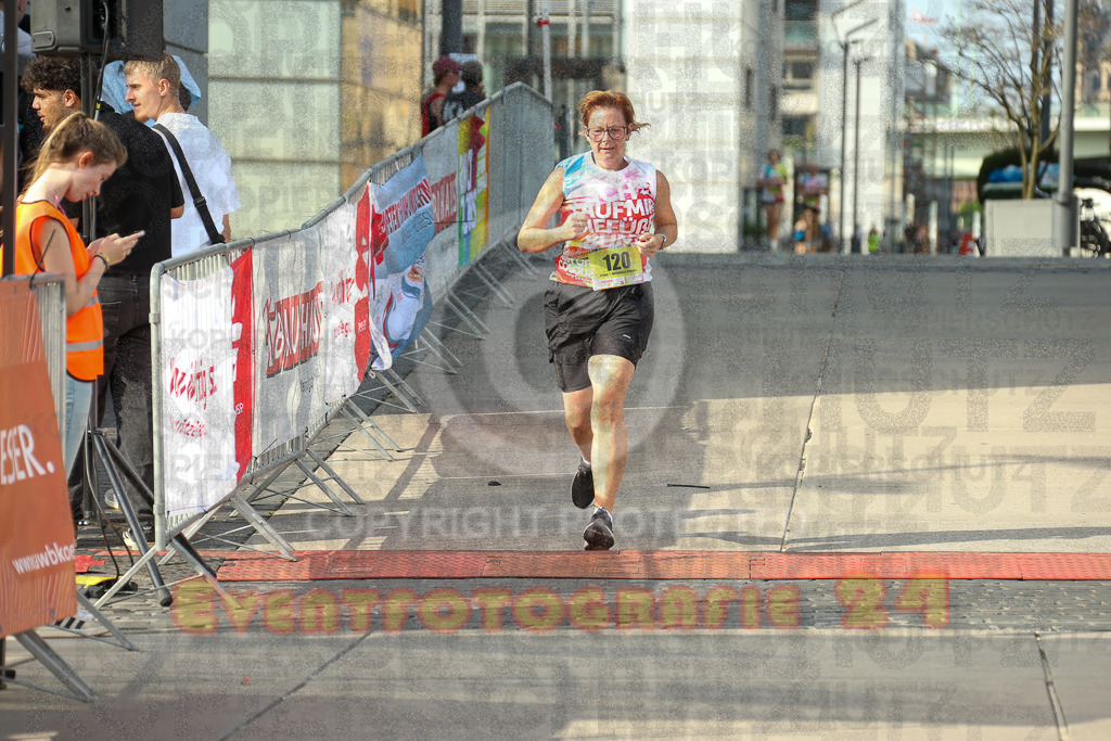 250920_1555_EX1_0833 | Sportfotografie im Rhein-Sieg Kreis, Köln, Bonn, NRW, Rheinland Pfalz, Hessen, etc. Unser Tätigkeitsfeld umfasst den Laufsport vom Volkslauf über den Marathon, Duathlon, Triathon bis zum Ultralauf wie Kölnpfad Ultra oder Schindertrail.