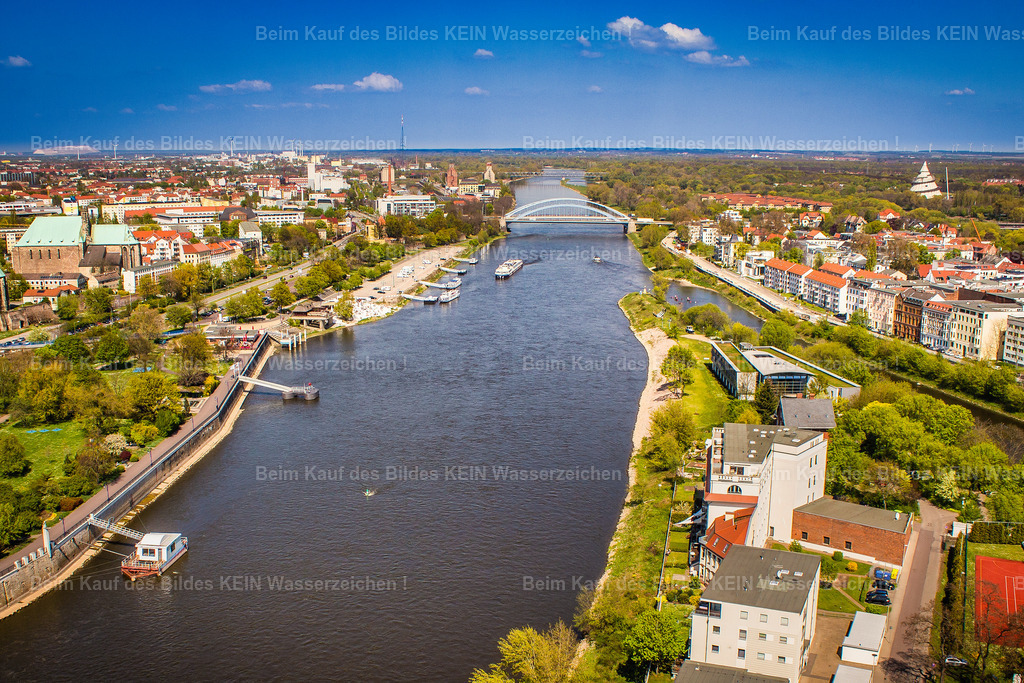 Magdeburg_Luftbild_Elbe_Petriförder_Anleger-6417 | Diese Luftaufnahme gehört zu einer umfangreichen Sammlung weiterer Luftbilder aus Magdeburg. Sie zeigt die Landeshauptstadt aus einer außergewöhnlichen Perspektive und ergänzt die schönsten Ansichten um viele weitere interessante Motive. Selbstverständlich können auch diese Luftbilder als Download oder hochwertiges Wandbild erworben werden.
 - Realisiert mit Pictrs.com