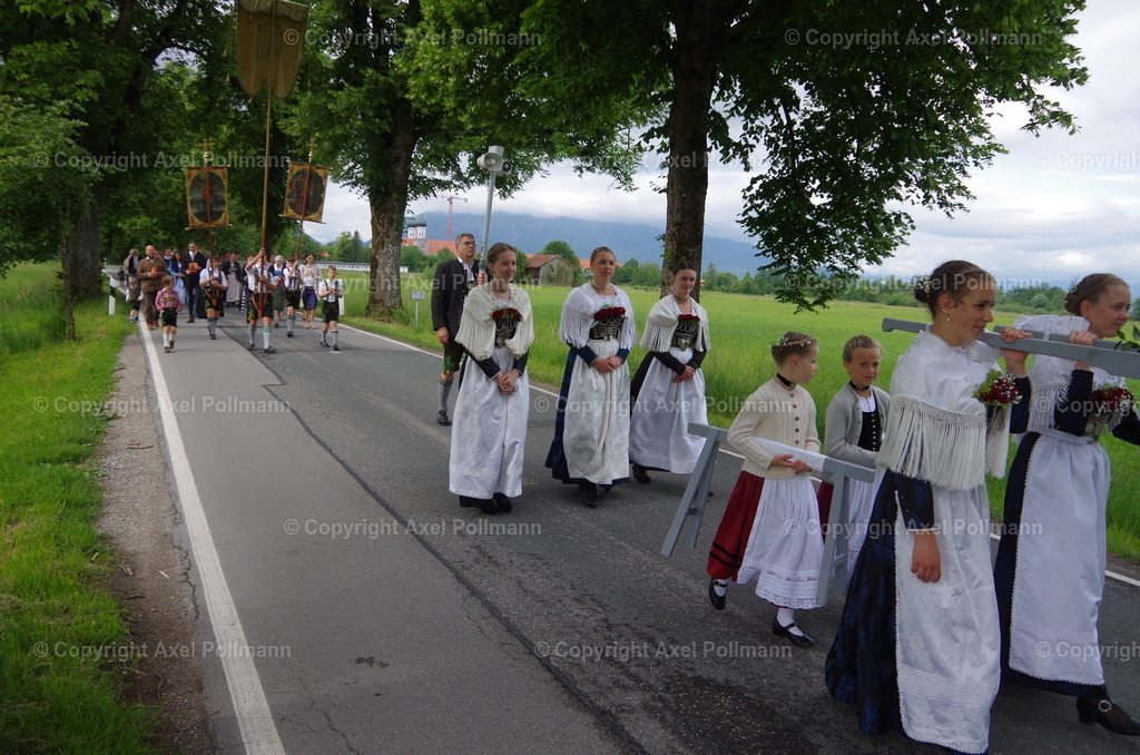 IMGP6006 | fotografiert von Axel PollmannLeonhardi Wallfahrt Benediktbeuern und Murnau, Fronleichnam, Fasching, Landschaft im Loisachtal und Benediktbeuern  - Realisiert mit Pictrs.com