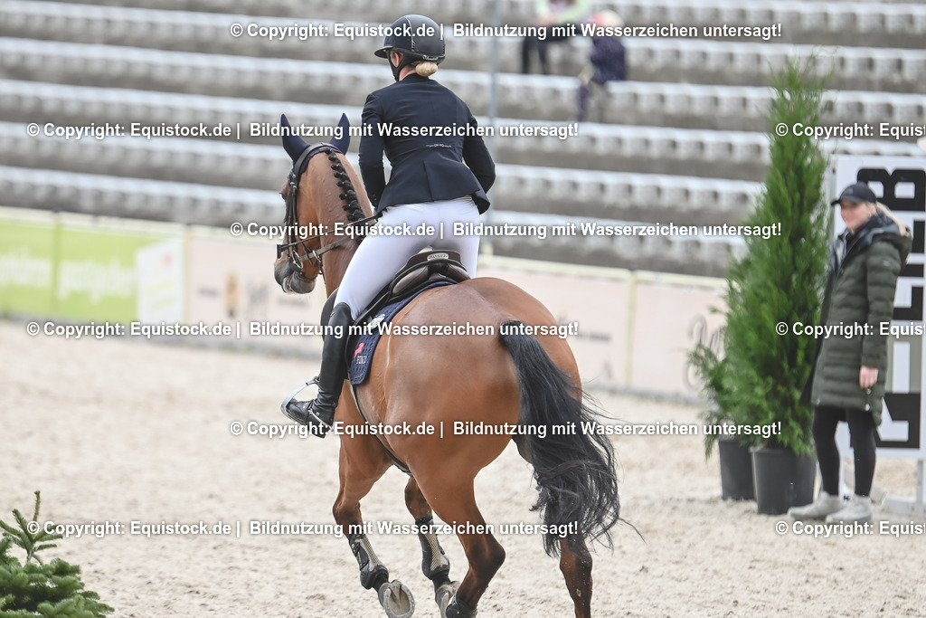 20230514_CCI4_Springen_0341 | equistock