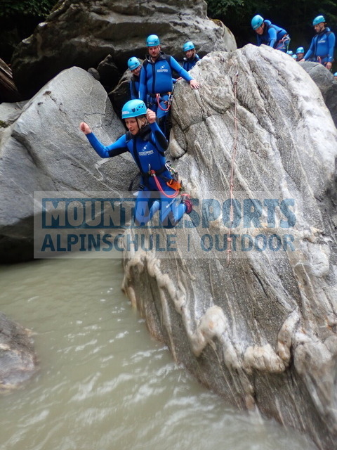 P8070166 | Bestelle die Bilder deines Berg- oder Wasser-Abenteuers mit Mountain Sports bequem von zu Hause aus direkt über unseren Online Fotoshop von pictrs.com. - Realisiert mit Pictrs.com