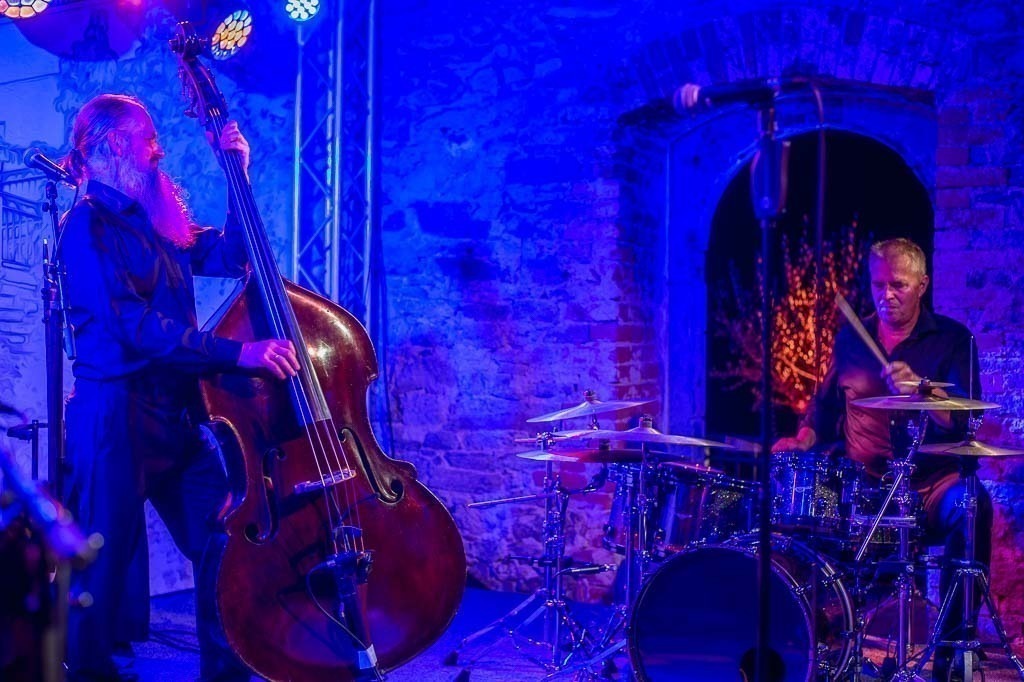 Maria Markesini Konzert | Maria Markesini meets Klazz Brothers im Forte Belvedere Leisnig zum Festival Hallo Leisnig 2022. - Realisiert mit Pictrs.com