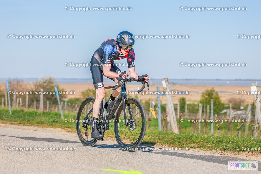 647_AR6_8229 | Neusiedlersee Radmarathon 2026@sportshot_your_pictrs #yourpictures#roadtowm2029 #nrm #neusiedlerseeradmarathon #neusiedlersee #neusiedlerseetourismus #burgenland #mörbisch #nrm26 #burgenlandtourismus #voglundco #poweredbyburgenlandtourismus #radsport #rad #marathon #ucigranfondo #visitburgenland #ucigranfondoworldseries