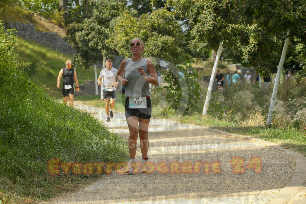 250824_1511_EX1_8627 | Sportfotografie im Rhein-Sieg Kreis, Köln, Bonn, NRW, Rheinland Pfalz, Hessen, etc. Unser Tätigkeitsfeld umfasst den Laufsport vom Volkslauf über den Marathon, Duathlon, Triathon bis zum Ultralauf wie Kölnpfad Ultra oder Schindertrail.