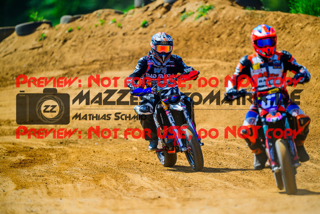 MaZZes_FotoMatrix_240511_6007705_2224 | UE40