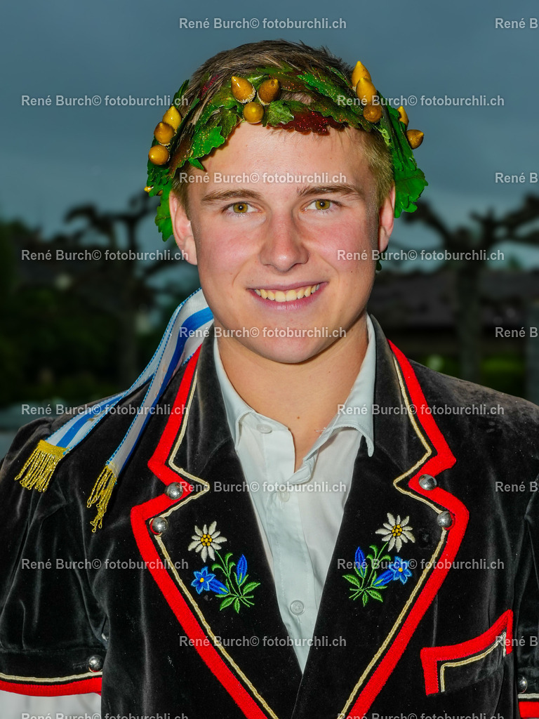 Duss Livio (2)-2 | René Burch leidenschaftlicher Fotograf aus Kerns in Obwalden.  Hier finden sie Sport, Landschaft und Natur Fotografie.
 - Realisiert mit Pictrs.com