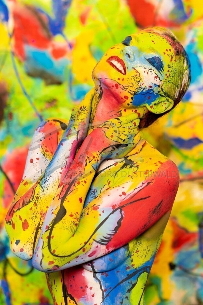 Bodypainting-COLOURLISA_0188b | #008 | Modell: Lisa | Foto: Dennis Largo Schulz - Realisiert mit Pictrs.com