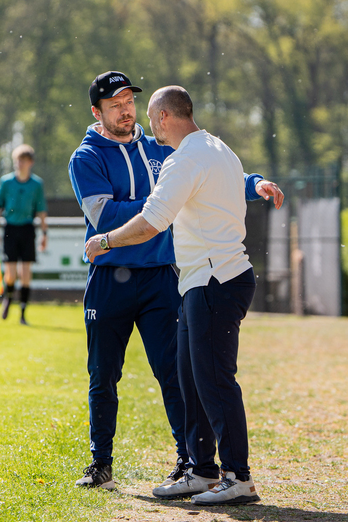 Fußball I Herren I Saison 2025-2026 I Bezirksliga Weser-Ems 4 I 29. Spieltag I TuS Lutten - SV Holdorf I 12190 | jns.sportfotos - Realisiert mit Pictrs.com