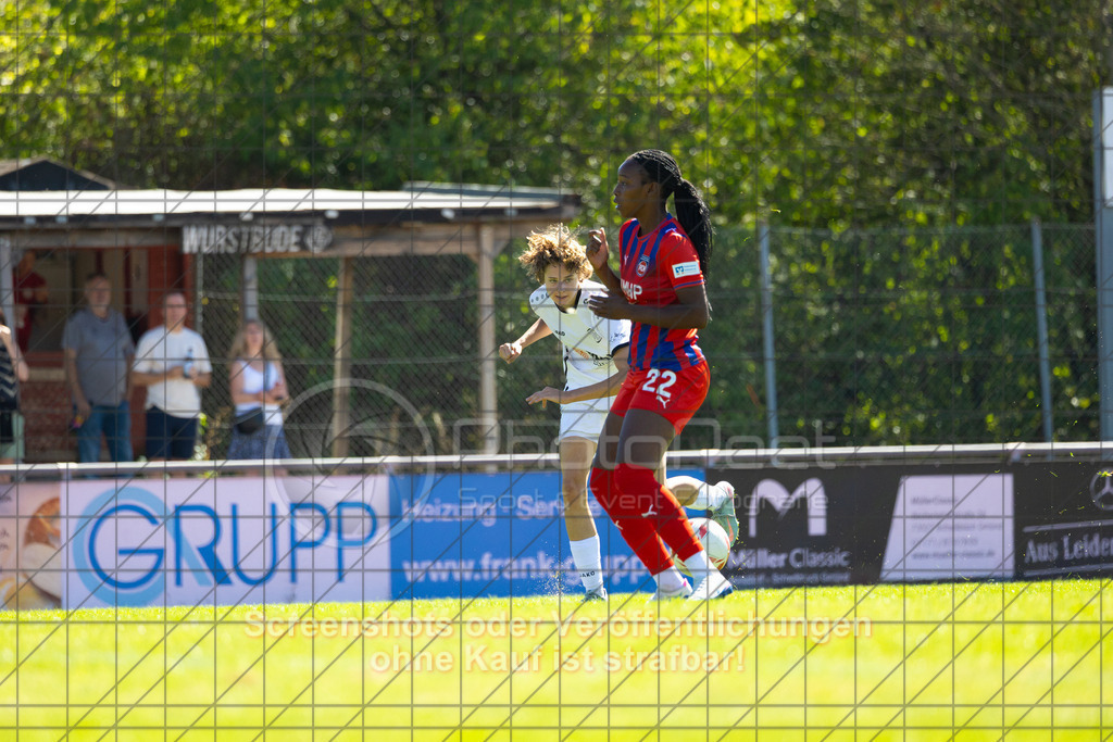 20260906_121540_0223_(c)_by_PhotoPeet | #,1.FC Donzdorf (weiß) vs. 1.FC Heidenheim 1846 (rot), Fußball, Frauen-Verbandspokal Gruppe 2, 2. Runde, Saison 2026/2027, Rasenplatz Lautertal Stadion, Süßener Straße 16, 73072 Donzdorf, 06.09.2026 - 11:00 Uhr,Foto: PhotoPeet / Sport- &amp; Eventfotografie / Peter Harich