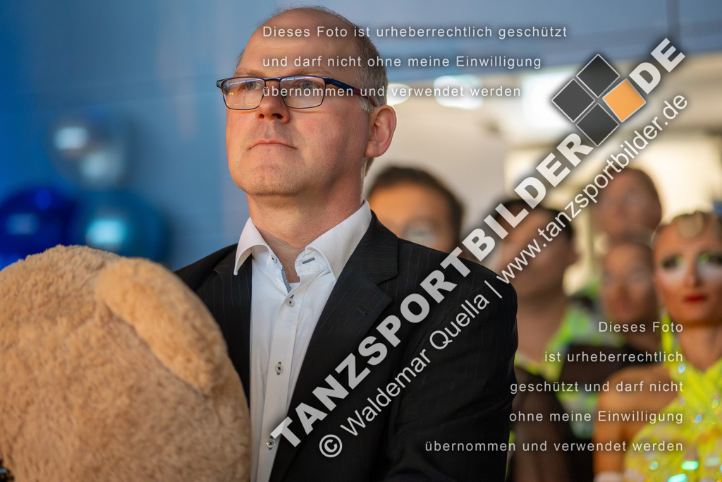 20260321-00056 | Hier finden Sie Tanz Bilder vom Latein und Standard Formationen tanzen. Sportbilder vom Tanzsport. Schöne Fotos und von Weltmeisterschaft, Europameisterschaft, Bundesliga, Regionalliga, Oberliga und Landesliga sowie von GOC Stuttgart, DanceComp, WM Bremen