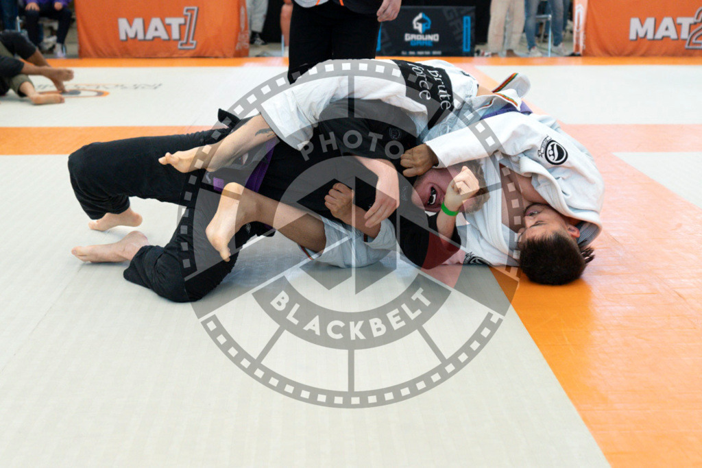 20240915PBB0724 | Athletes compete during the Grappling Industries’ grappling and Brazilian jiu-jitsu competition in Berlin, on September 15, 2024.