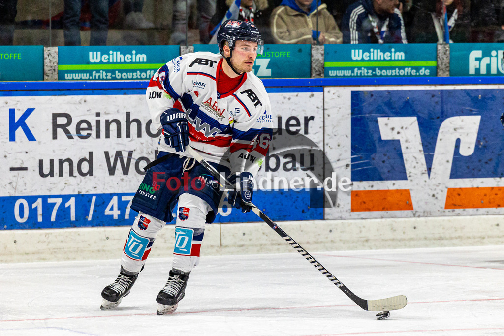 TSV Peißenberg Miners vs ESC Kempten SHARKS | Eishockey Bayernliga 2023/2024, TSV Peißenberg Miners vs ESC Kempten SHARKS, 20240121,
Filip KOKOSKA (SHARKS 46) in Aktion,
2024-01-21 in Peißenberg (Eisstadion)
46 Filip KOKOSKA (SHARKS 46)
Copyright: WolfgangxLindner foto-lindner.de