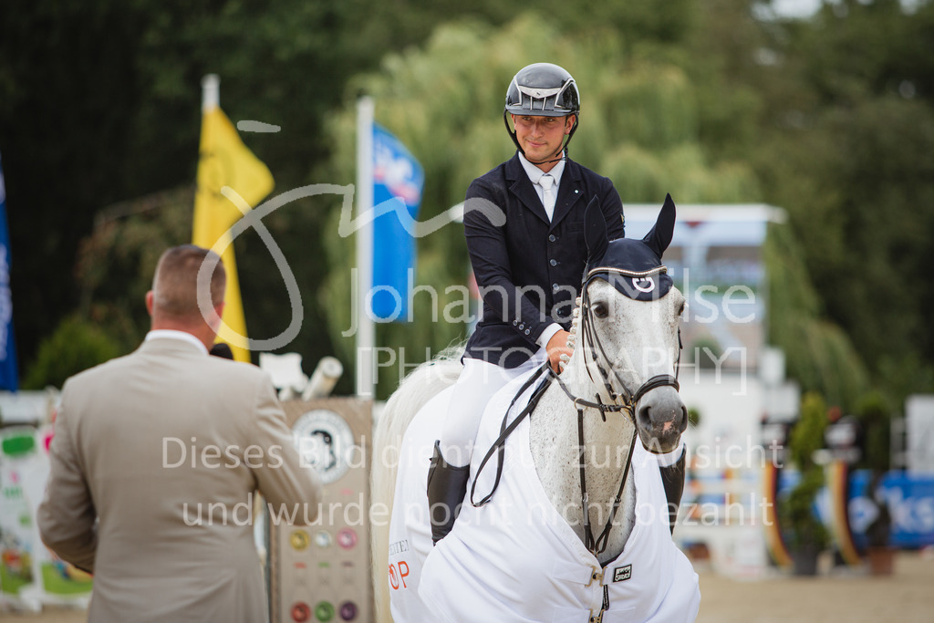 220731_BHO_BestBehaviour-826 | Deine schönsten Turniermomente als professionelle Fotos! Entdecke hochwertige Pferdesport-Fotografie im Online-Shop. Jetzt Fotos finden & bestellen!