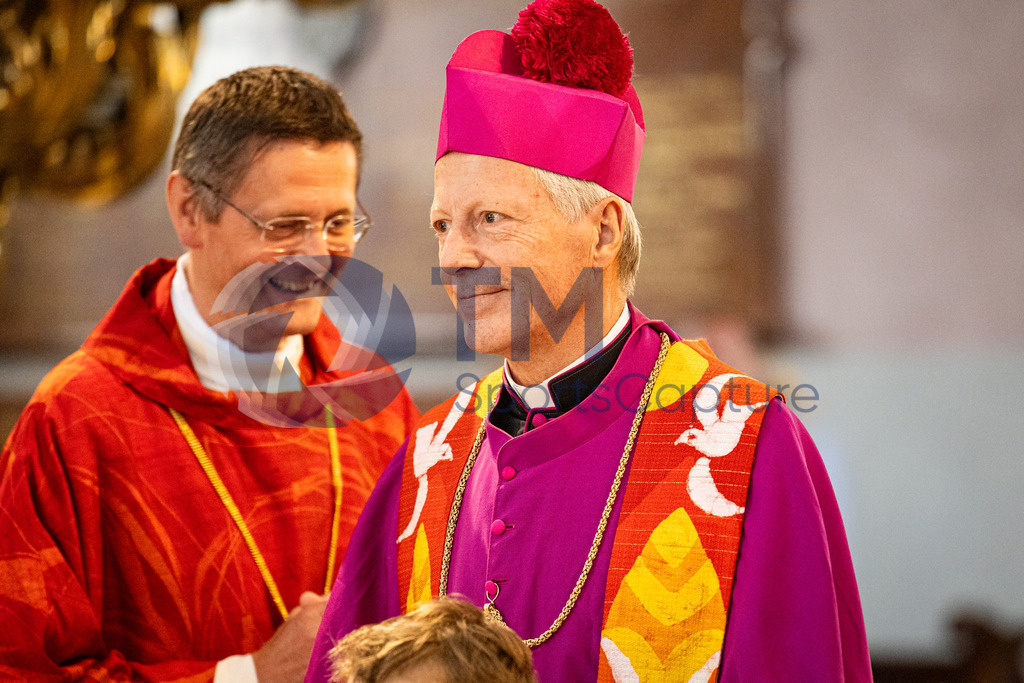 RR5M5246 | Firmung Dom Klagenfurt 8.6.24