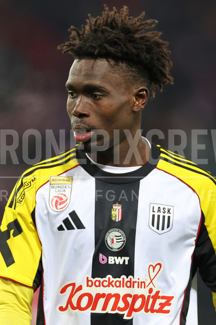 Austrian Bundesliga: Grazer AK 1902 vs LASK | GRAZ, AUSTRIA, 13.DEC.25 - SOCCER - ADMIRAL Bundesliga, Grazer AK 1902 vs LASK. The image shows Modou Keba Cisse (Lask).