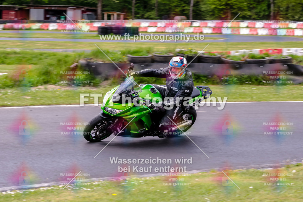MotoTeamVBK-20929 | Hier findet Ihr Bilder von Touristenfahrten auf der Nürburgring Nordschleife oder von anderen Veranstaltungen die ich besucht habe. Viel Spass beim Durch Schauen 