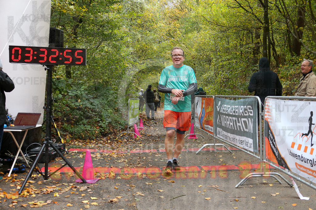 251026_1334_EX1_3659 | Sportfotografie im Rhein-Sieg Kreis, Köln, Bonn, NRW, Rheinland Pfalz, Hessen, etc. Unser Tätigkeitsfeld umfasst den Laufsport vom Volkslauf über den Marathon, Duathlon, Triathon bis zum Ultralauf wie Kölnpfad Ultra oder Schindertrail.