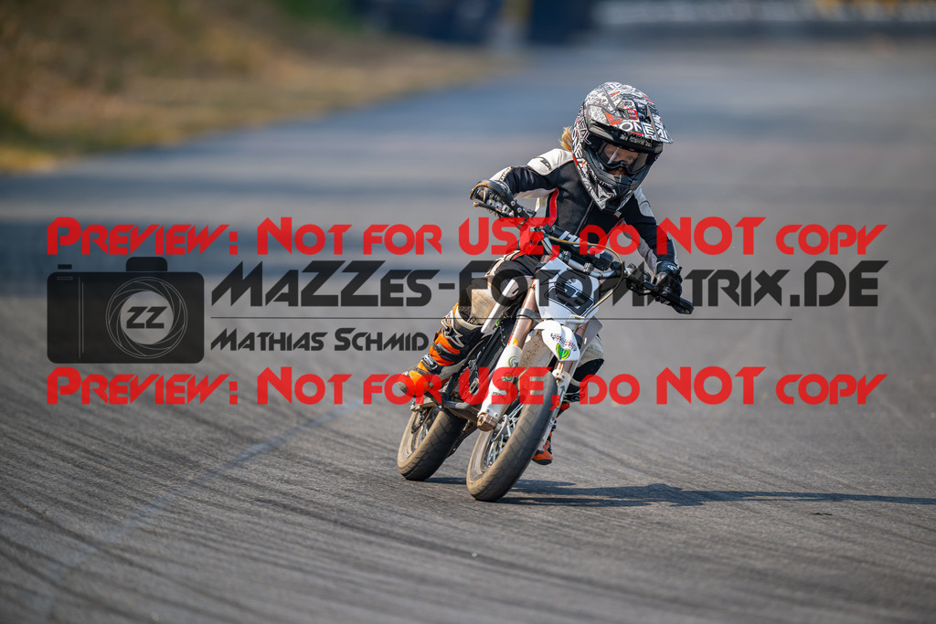 MaZZes-Fotomatrix-20260816-615308 | ROOKIES