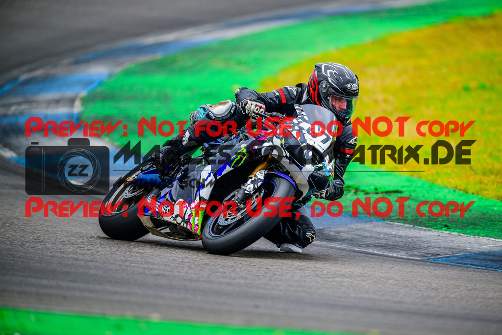 MaZZes_FotoMatrix_240614_6007705_4779 | ROT