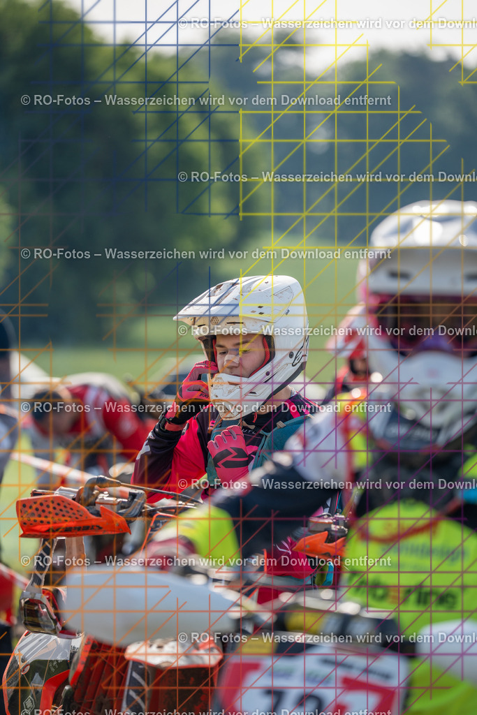 Wolfshausen 4 Lauf -173 | Sportfotografie von RO-Fotos: Motorsport, Motocross, Enduro, Laufveranstaltungen und Triathlon. Professionelle Fotos von Sportlern und Events. - Realisiert mit Pictrs.com