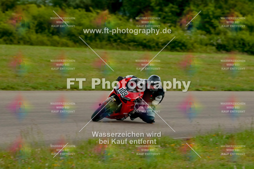 _7D21690 | Hier findet Ihr Bilder von Touristenfahrten auf der Nürburgring Nordschleife oder von anderen Veranstaltungen die ich besucht habe. Viel Spass beim Durch Schauen 