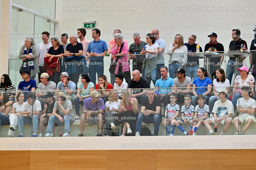 VSV Unihockey vs. Wiener Floorballferein 6.4.2024 | Besucher ST. Martin Ballspielhalle, VSV Unihockey Fans, VSV Unihockey vs. Wiener Floorballferein 6.4.2024, VSV Unihockey vs. Wiener Floorballferein  am 06.04.2024 in Villach (Ballspielhalle St. Martin), Austria, (Photo by Bernd Stefan)