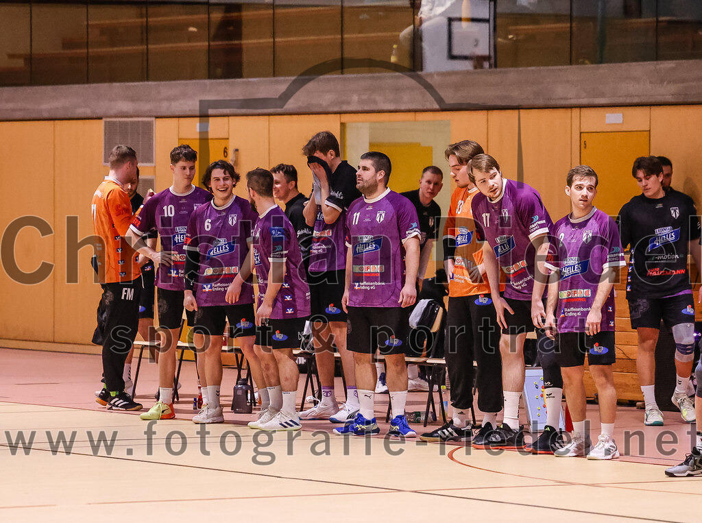 2024-11-24_005_SpVgg_Altenerding_gegen_ASV_Dachau | Erding, Deutschland, 24.11.2024:Handball, Bezirksoberliga Männer 2024 / 2025, 8. Spieltag, SpVgg Altenerding gegen ASV Dachau, Endergebnis: 30:23Tim Steininger (SpVgg Altenerding, #10), Jabob Köhler (SpVgg Altenerding, #6), Christian Loris (SpVgg Altenerding, #11), Torwart Jannik Fleps (SpVgg Altenerding, #33), Niklas Fleps (SpVgg Altenerding, #17), Joseph Wyhnalek (SpVgg Altenerding, #2)Foto: Christian Riedel / fotografie-riedel.net