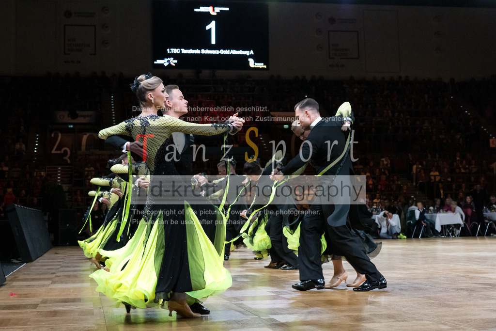20241109_DM-Formationen_5480 | Tanzsportbilder, Standardtanz, Lateintanz, WDSF, DTV, LTVB, dancecomp, goc, hessen tanzt, blaues band der spree, walzer, tango, wiener walzer, slowfox, quickstepp, samba, rumba, cha-cha-cha, paso doble. jive, hd-kroft photography, turniertanzsport