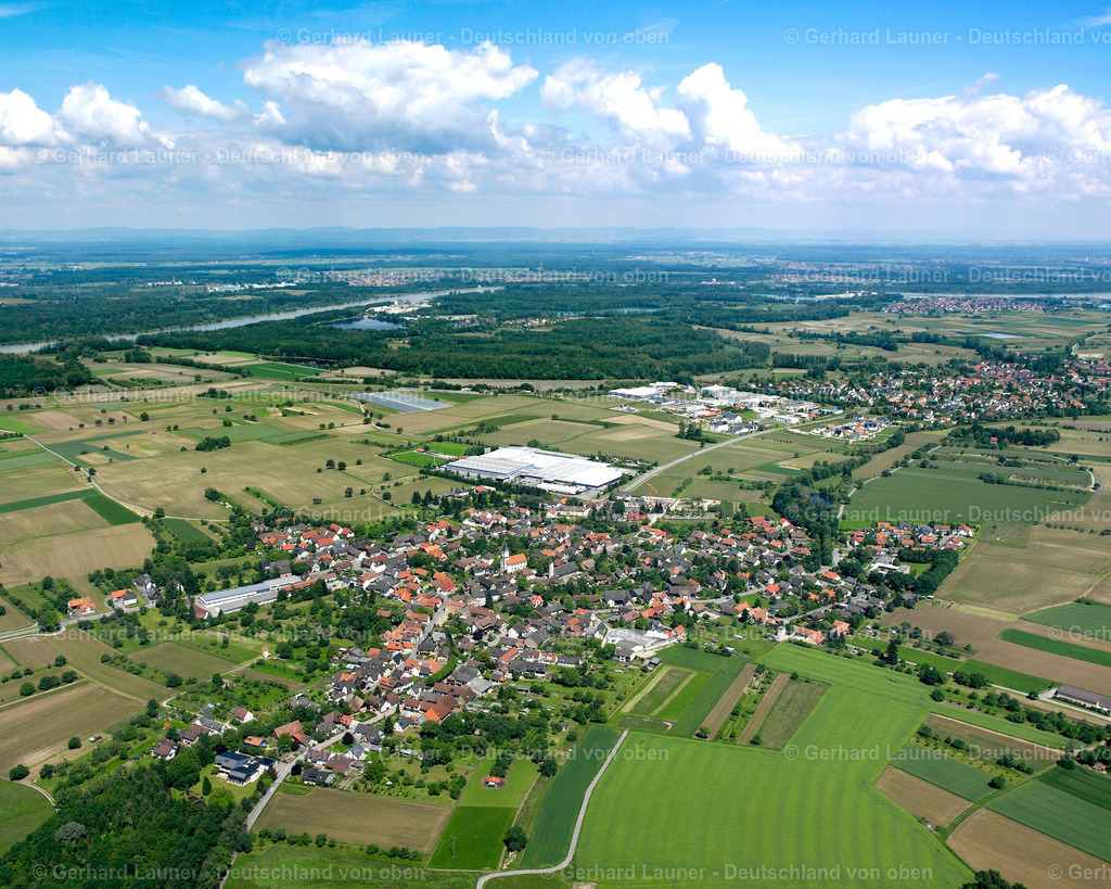 2626102 | Scherzheim 09.06.2006 Stadtansicht des Innenstadtbereiches  in Lichtenau im Bundesland Baden-Württemberg, Deutschland // City view on down town  in Lichtenau in the state Baden-Wuerttemberg, Germany Foto: Gerhard Launer