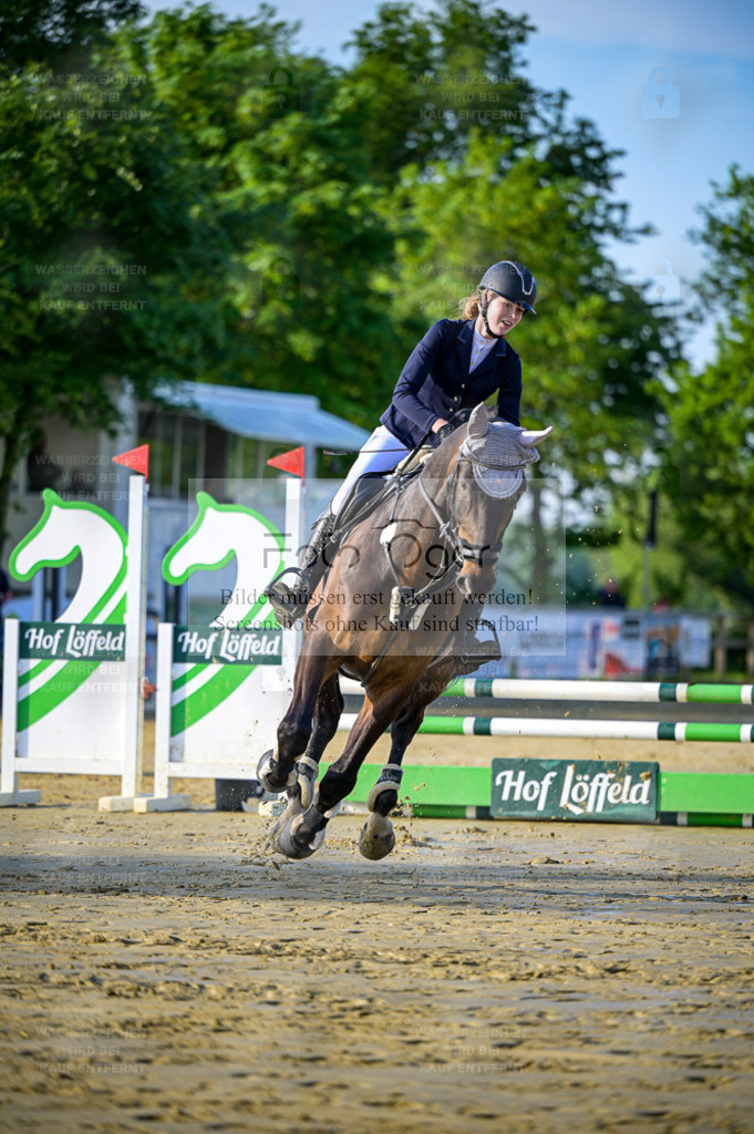 Reitturnier Lienen | Entdecke hochwertige Reitturnierfotos von Foto Oger. Professionell, emotional und authentisch – jetzt Lieblingsmomente im Shop bestellen. - Realisiert mit Pictrs.com