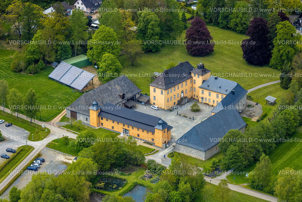Sundern230505097 | Luftbild, Schloss Haus Amecke, Amecke, Sundern, Sauerland, Nordrhein-Westfalen, Deutschland
