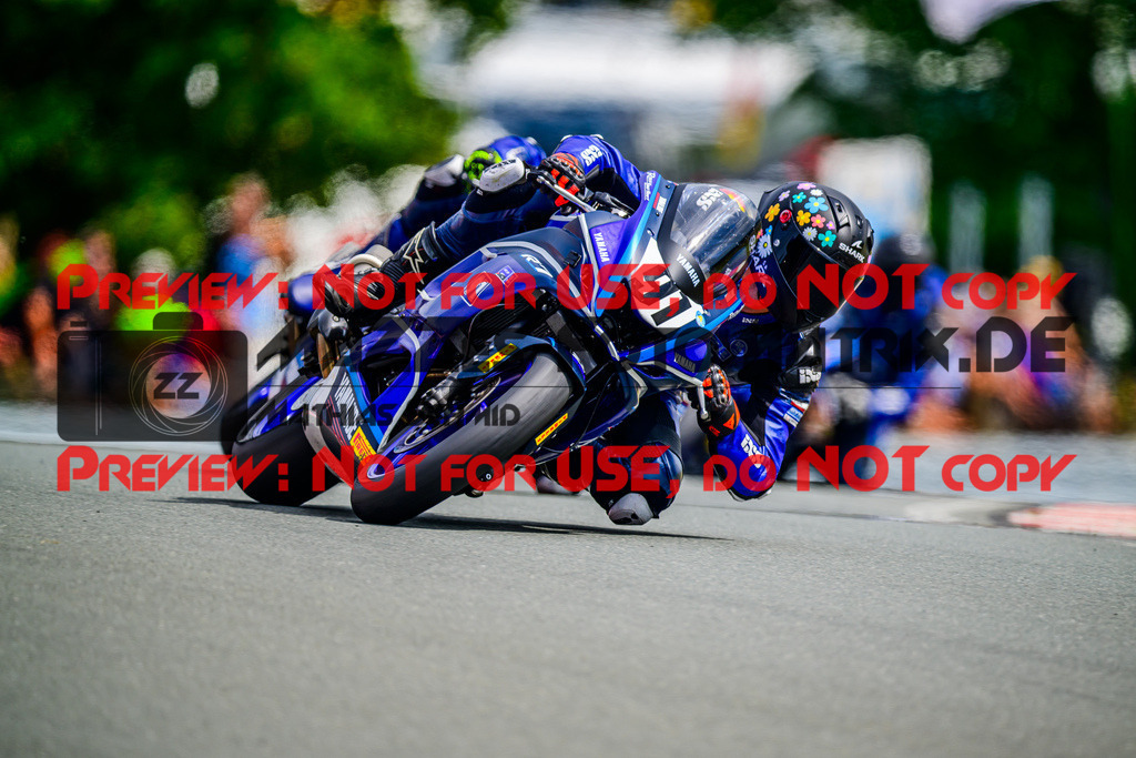 MaZZes_FotoMatrix_240727_6007705_0881 | R7