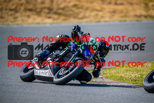 MaZZes_FotoMatrix_220724_5354 | TWIN