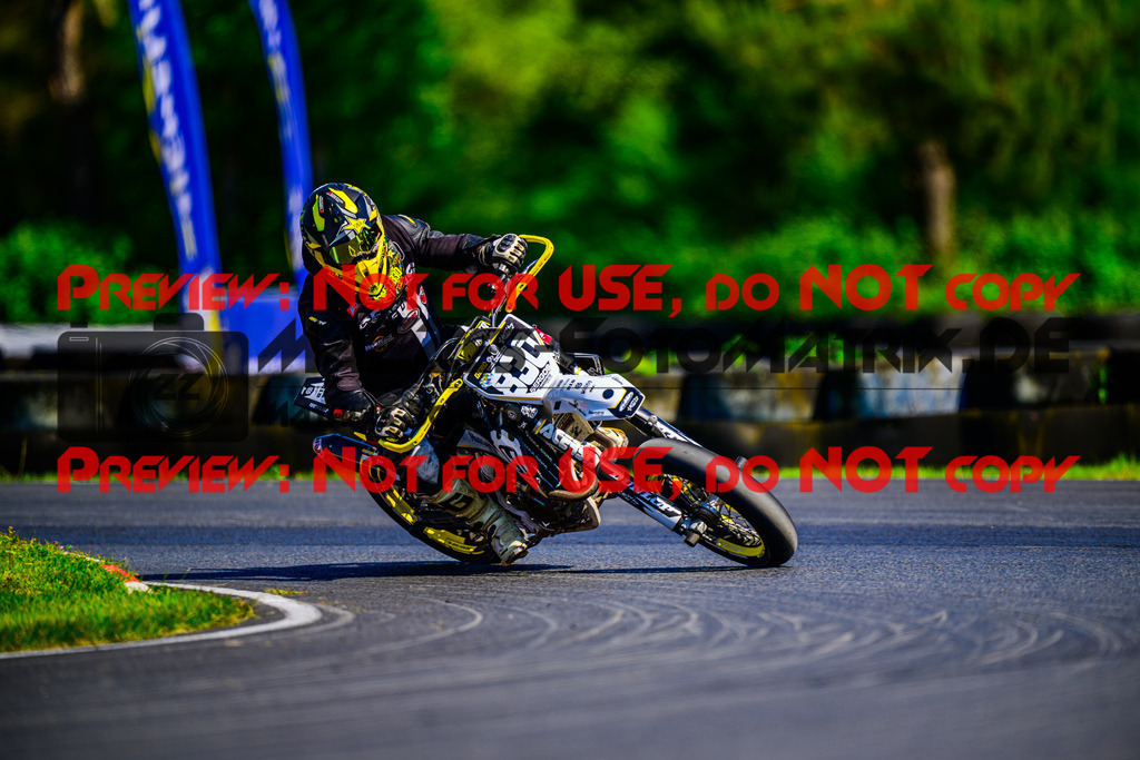 MaZZes_FotoMatrix_240511_6007705_5638 | UE40