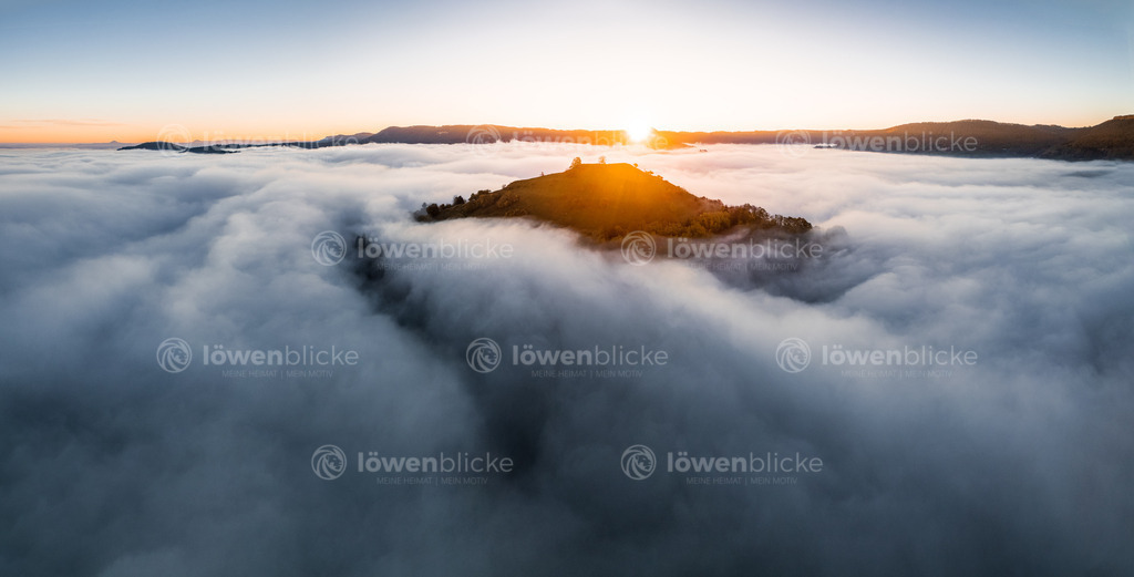 Limburg zum Sonnenaufgang im Nebel | löwenblicke | shop